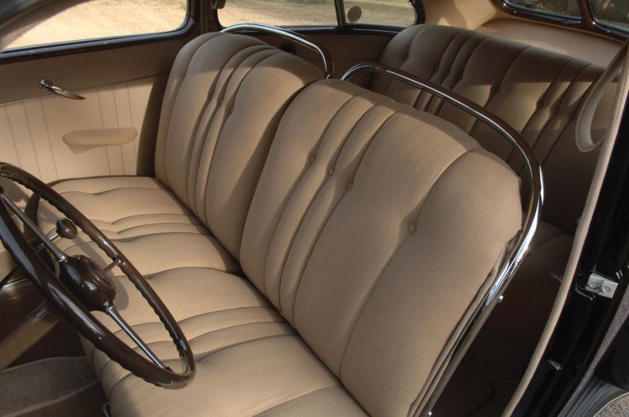 Интерьер Lincoln Zephyr Coupe (HB-720) 1937 года  (фото 42 из 46)